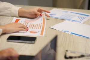 工資，下面6種不得在企業(yè)所得稅稅前扣除